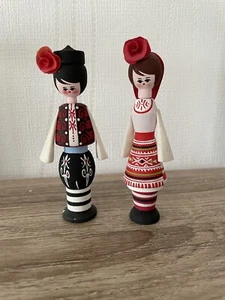 deko figur Bulgarisches Pärchen Teilweise Aus Holz+textil Sehr Gut Erhalten - Bild 1 von 4