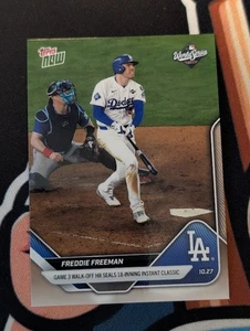 2025 Topps Now Freddie Freeman Serie Mundial 18 entradas clásico #908 - Imagen 1 de 2