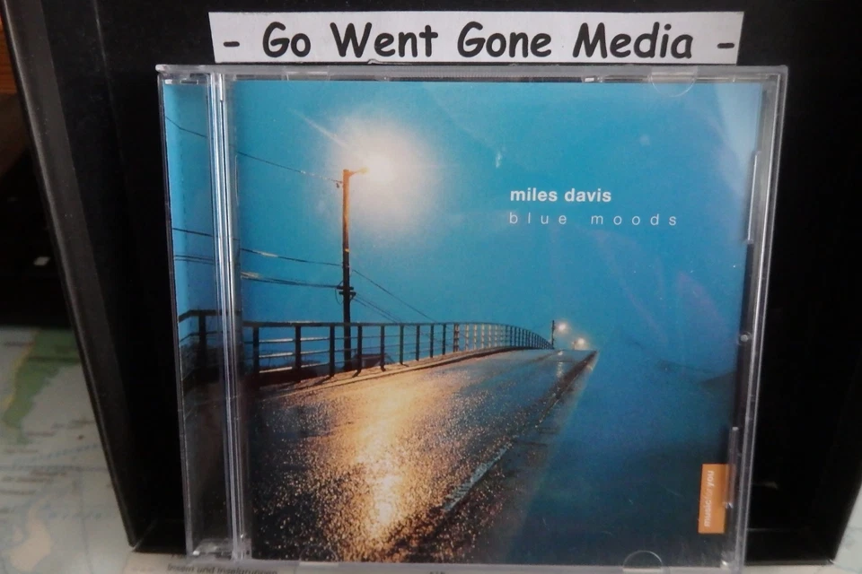 MILES DAVIS - Blue Moods - CD Sony Classical 2015 - 12 Tracks/70 Minuten - Bild 1 von 1
