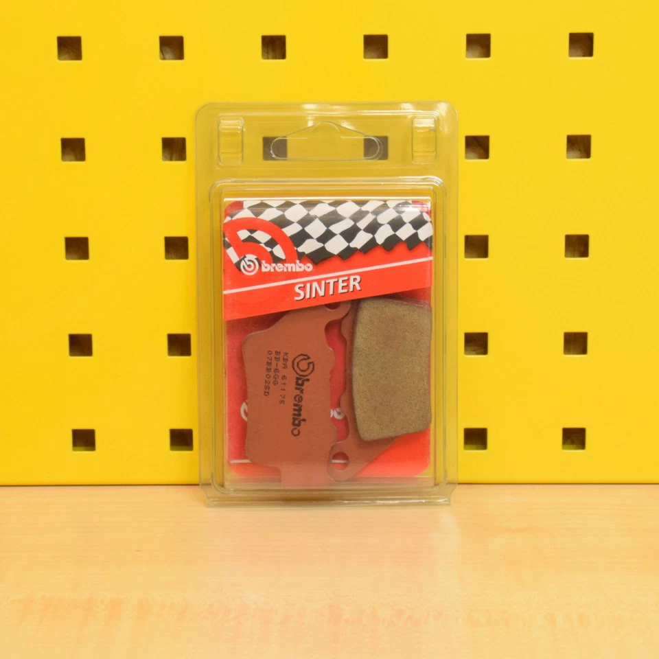 Bremsbeläge Hinten für BMW F 800 GS / GT / R / S / ST Sinter Brembo Bremsklötze - Bild 1 von 1