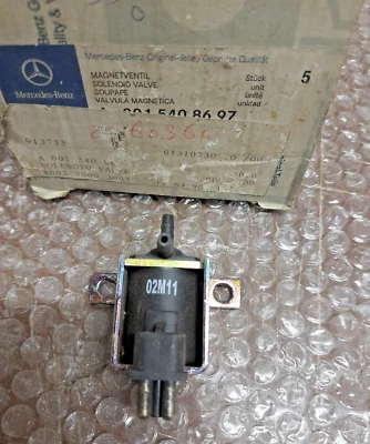 Original Mercedes W114 Power Change-Over Solenoid Valve  A0015408697 - Image 1 of 4