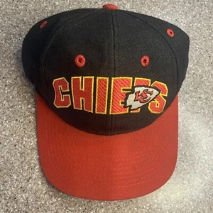 Vintage Kansas City KC Chiefs Arrowhead Hat Cap Snapback Team NFL Red Gold - Picture 1 of 6