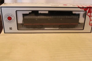 HO Scale Stewart, F7B Diesel Locomotive, Southern Pacific, Black Widow 9161 BNOS - Picture 1 of 4