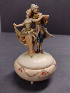 Vtg Fontanini Depose Italy 81 Trinket Jewelry Box Colonial Man Woman Spider Mark - Picture 1 of 11