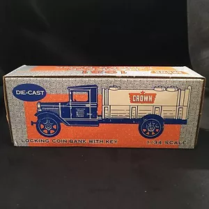 ERTL Hawkeye Tanker Bank 1931 Crown Central Petroleum #9652 scala 1:34 1991 - Foto 1 di 5