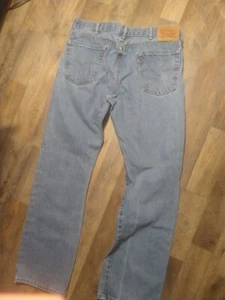 Levi's 517 Size 35x32 Men's Blue Denim Jeans Faded Distressed Straight Leg - Picture 1 of 10