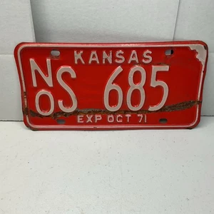 Etiqueta de matrícula Kansas 1971 # S 685 condado de Neosho sin número bajo - Imagen 1 de 2