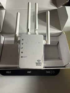 BREGINE WiFi Extender - Picture 1 of 6
