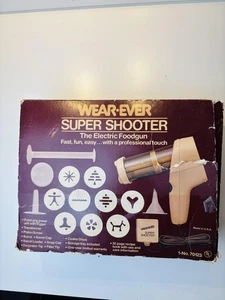 Vintage Wear-Ever Super Shooter Electric Foodgun Cookie Press Model 70123 Discs - Picture 1 of 13