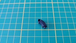 Tuyau de chauffage droit 62C n°62 pièce Porsche 911 Carrera RS 1/8 Altaya B37 - Foto 1 di 2