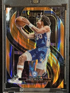 2024-25 Panini Select #184 Jared McCAIN PREMIER LEVEL ORANGE SHOCK PRIZM (RC,SP) - Bild 1 von 2