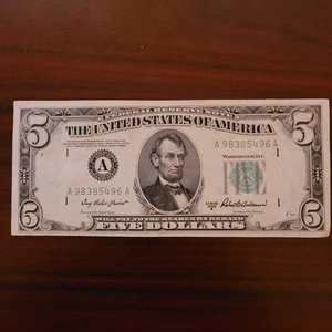 1950-B $5 Dollar Bill Federal Reserve Note - Boston - Picture 1 of 4