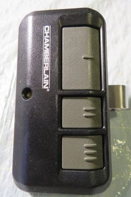 Abridor de puerta de garaje Chamberlain, control remoto TX359 Foto 1 de 3