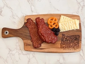 Personalized America 50 States Map Engraved Charcuterie Cheese Board Gift - Picture 1 of 6