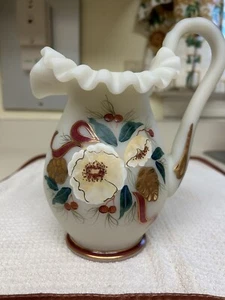 Fenton Glas Weihnachten goldene Tannenzapfen Krug. Bemalt von Alice Farley 161/900 - Bild 1 von 9