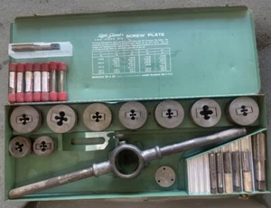Greenfield Little Giant Tap & Die Two Piece Screw Plate (#5) Collets - Picture 1 of 23