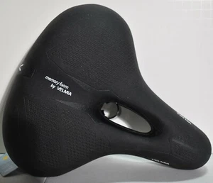 Seggiolino bici largo Velmia realizzato in comodo memory foam - Foto 1 di 4
