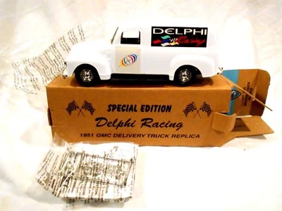 Camión de reparto ERTL 1951 GMC - edición especial Delphi Racing - caja original 8" Foto 1 de 4