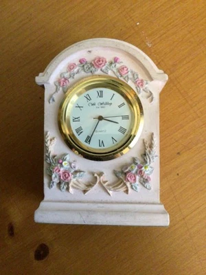 WM Widdop Minature Mantle Clock - Image 1 of 2