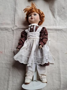 Porzelanpuppe/Sammlerpuppe - Bild 1 von 3