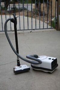 Sebo Airbelt D4 Canister Vacuum W/ Accessories 