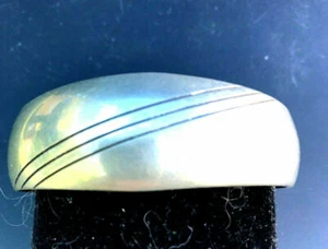 Vintage Signed Raymond -  Pewter Cuff Bracelet with Lines - Foto 1 di 5