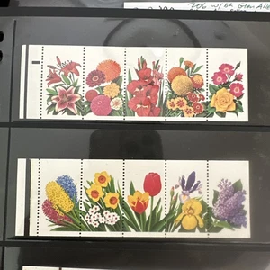 Due francobolli USA SC# 2833a, 2764a EFO's Garden Flowers libretto pannello nero omesso - Foto 1 di 3