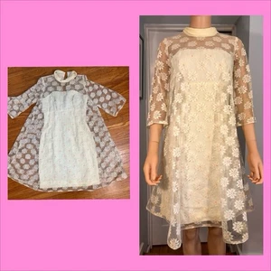1960's Vintage Mod Mini Lace Overlay Pink Center Daisies Dress GoGo - Picture 1 of 17