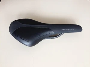 Sillín de carbono regular trenzado Fizik Antares R1 - Imagen 1 de 8