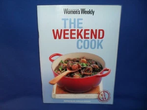 THE WEEKEND COOK WOMEN'S WEEKLY - SC - Picture 1 of 3