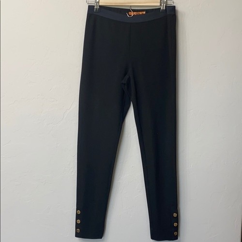 Pantalone nero Tory Burch taglia small. Bottoni dorati alla caviglia.