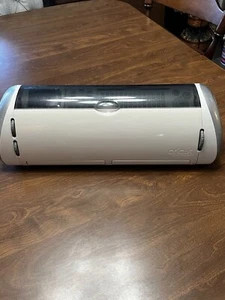 Cricut Expression Personal Cutter Machine W/22 Cartridges With Keypads And Books - Picture 1 of 10