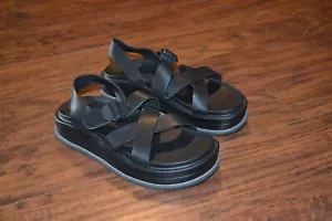 K8- Chaco JCH 109392 schwarze Damen-Sandalen Größe 7 - Bild 1 von 4