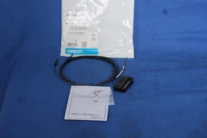 Omron E32-DC200F4 photo switch (New) - Picture 1 of 3