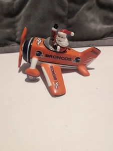 DENVER BRONCOS NFL VICTORY PLANE SANTA CLAUS ORNAMENT: DANBURY MINT 2006  - Picture 1 of 3