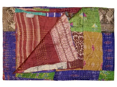 Taj Hotel Kantha Silk Blend Throw | Multi17 | 50"x70" Foto 1 de 3