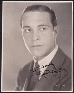 Actor Ricardo Cortez Original Signed Photo Autograph Maltese Falcon - Picture 1 of 2