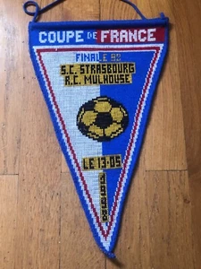 rare Grand fanion Laine )) SC STRASBOURG V RC MULHOUSE Coupe de france 5 mai 198 - Bild 1 von 1