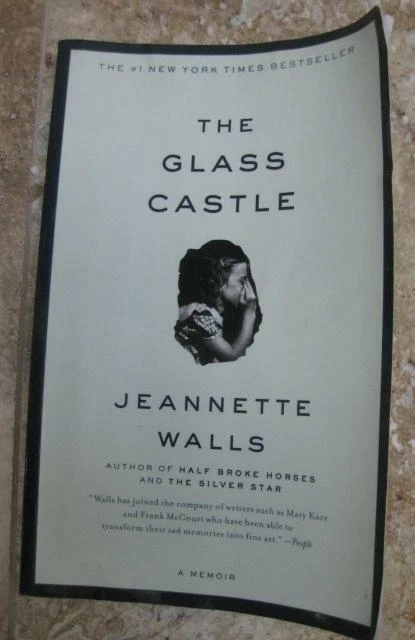 The Glass Castle a memoir by Jeannette Walls PB 2006 - Image 1 of 1