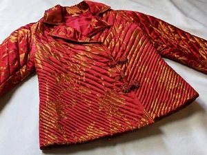 CHINESE vintage? JACKET/ ROBE red/ gold QUILTED silk? small medium - Picture 1 of 9