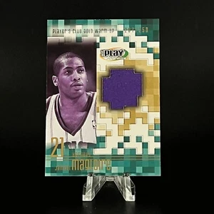 Jamaal Magloire 2001-02 UD Playmakers Limited Player's Club Gold Warm-Ups/250 - Imagen 1 de 2