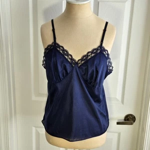Vintage Deena dunkelblau Nylon und Spitze Camisole Top Größe 38 Made in USA Dessous - Bild 1 von 6