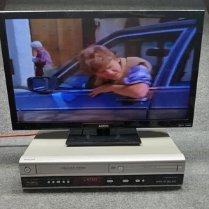Philips  DVP3050V DVD/CD VCR Combo Player Tested  No Remote - Picture 1 of 12
