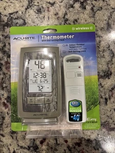 AcuRite Wireless Indoor Outdoor Digital Thermometer with High Low Memory & Clock - Photo 1/2