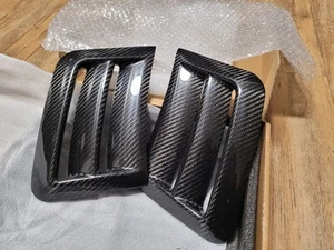 2008-2011 C63 AMG Carbon Fiber Front Bumper Vents - Picture 1 of 8