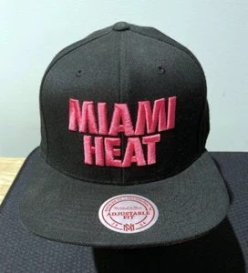 Miami Heat NBA Snapback Adjustable Cap - Mitchell & Ness - Hardwood Classics - Picture 1 of 6