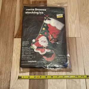 LeeWards Exclusive Felt Embroidery Stocking Kit Santa Snooze NEW 1979 Lee Wards - Picture 1 of 9