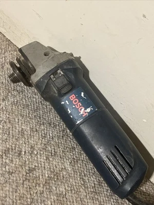 Amoladora angular Bosch 4-1/2" 6,0 amperios 11.000 rpm modelo 1375-01 eléctrica con cable Foto 1 de 4