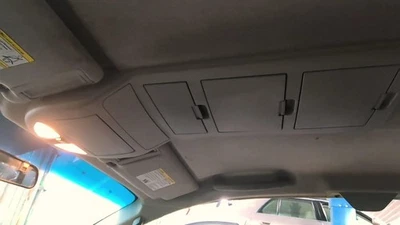 Used Front Upper Center Console fits: 2006 Nissan Titan roof w/o sunroof SE Fron Foto 1 de 4