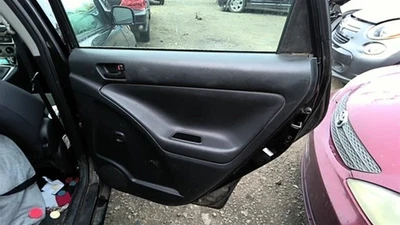 MATRIX    2006 Door Trim Panel Rear 31215125 Foto 1 de 4